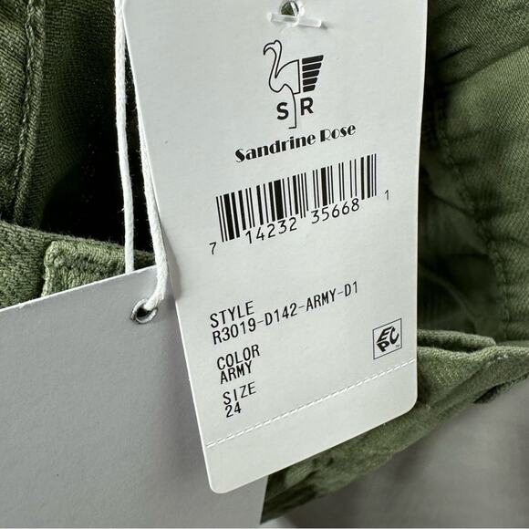 SANDRINE ROSE Army Green Short Shorts NWT in Size 24 - Picture 4 of 8